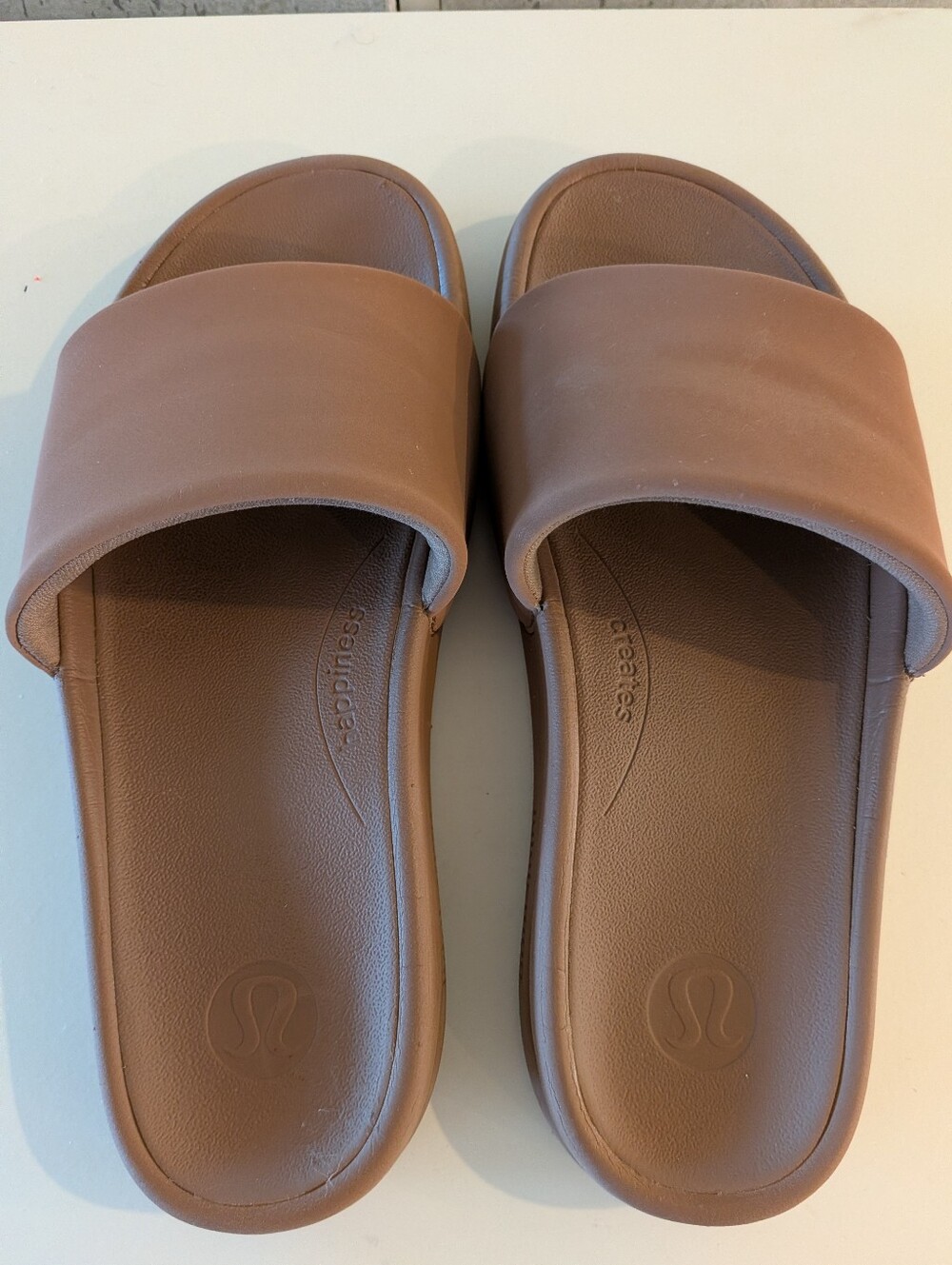 Lululemon Cacao Slides